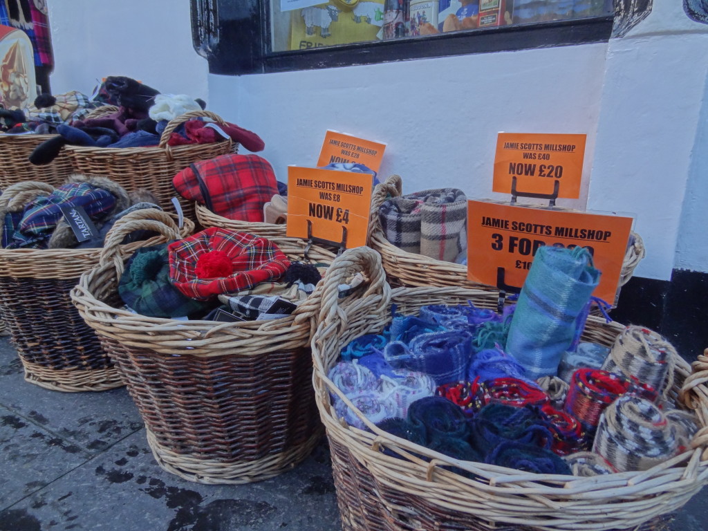 Royal Mile Shops: Good buys or Tourist traps in Edinburgh ...