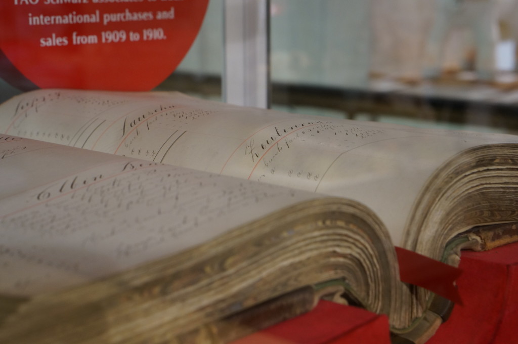 fao schwarz orginal ledger 1909 history nyc
