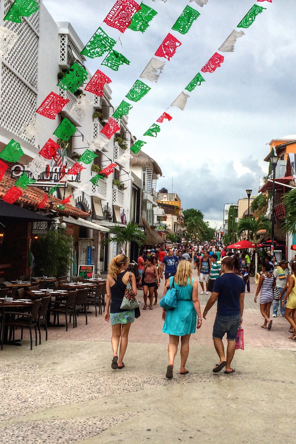 shopping near playa del carmen