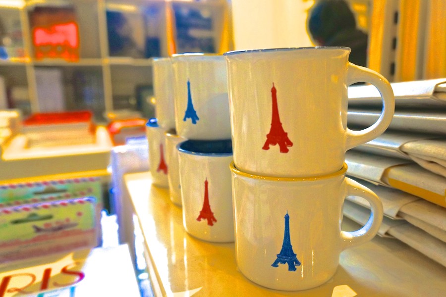 eiffel tower mug souvenir paris