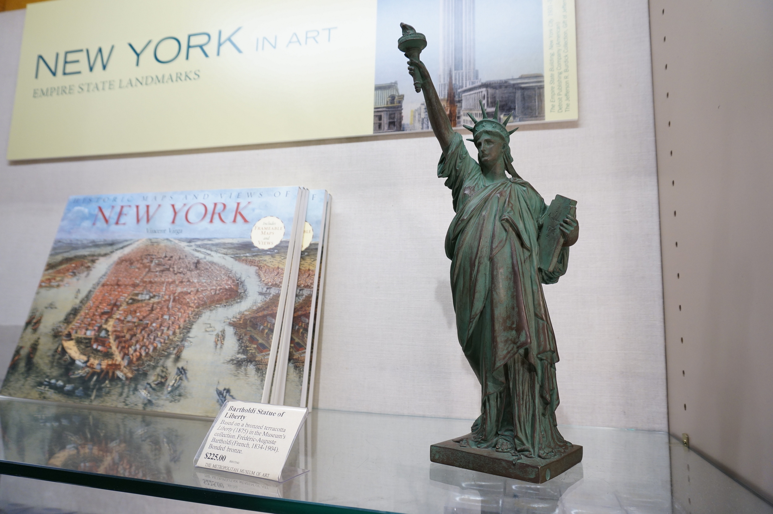 Metropolitan Museum Of Art Gift Shop Come For The Art Stay For The   Metropolitan Museum Of Art Gift Shop Souvenirs NYC New York Statue Liberty 