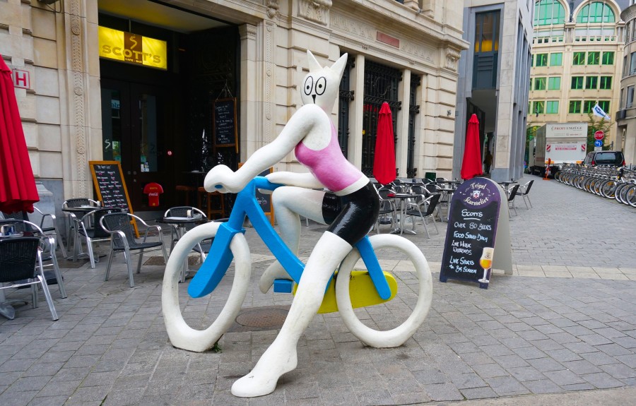 comic book strip statutes brussels art