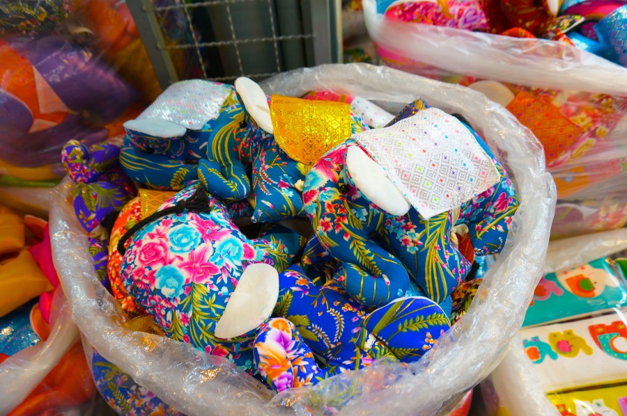 chatuchak weekend market jj market elephants toys blue