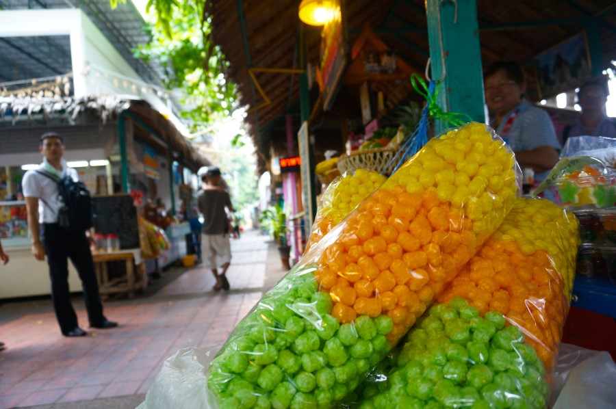 fish food canals Thailand