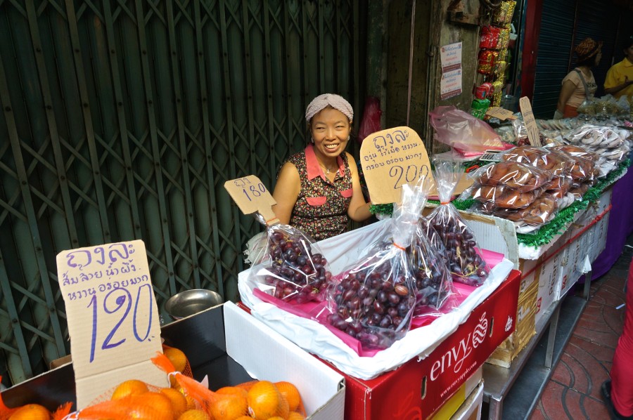Bangkok Chinatown Trok Issaranuphap