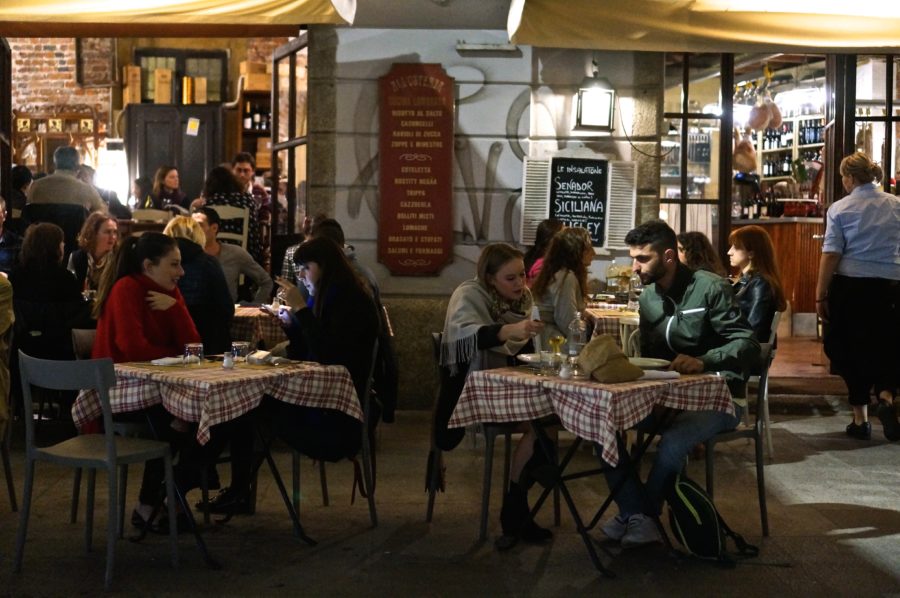 Navigli canal dining restaurant milan