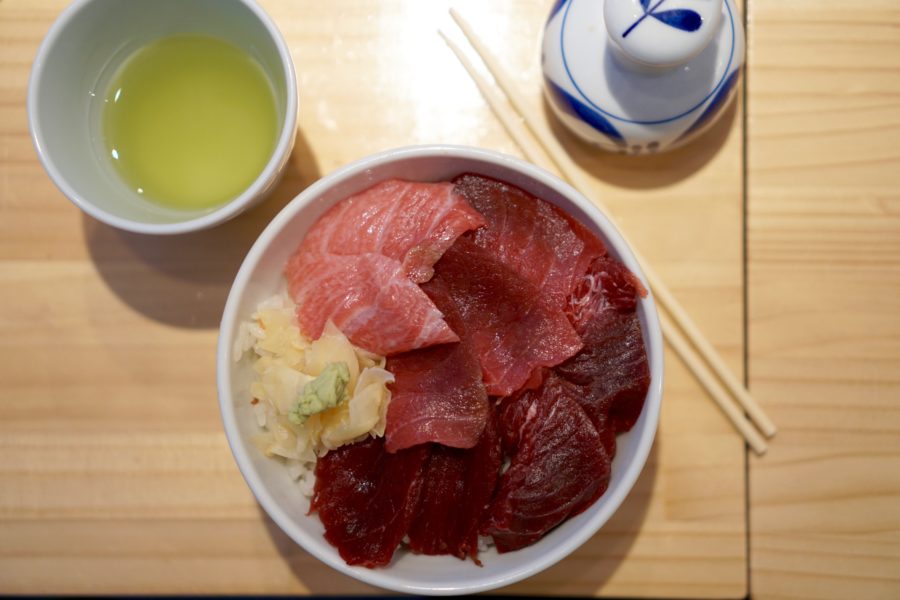 tuna belly restaurant tsjuki fish market tokyo