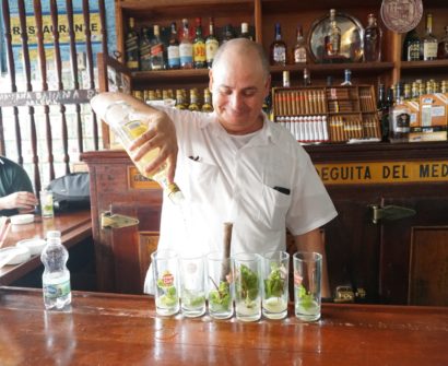 Souvenir Recipe: How to Make Classic Cuban Mojitos with Cuban Rum DSC02035