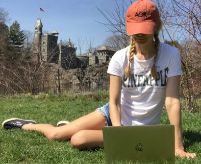 The Newbie’s Ultimate Guide to Starting a Niche Travel Blog (and Making Money!) how make money travel blog