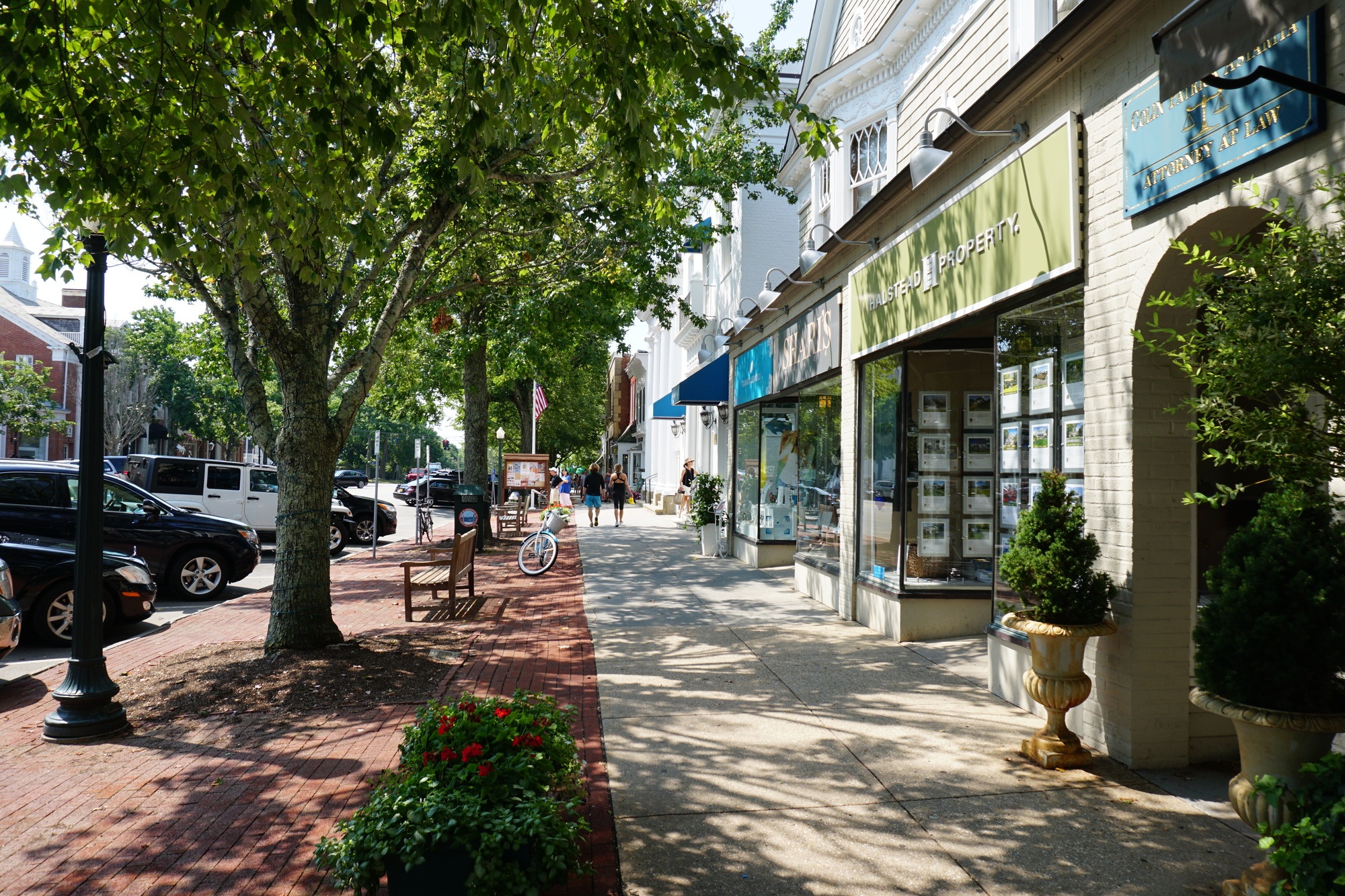 Best Shopping in the Hamptons Southampton Photo Tour Souvenir Finder