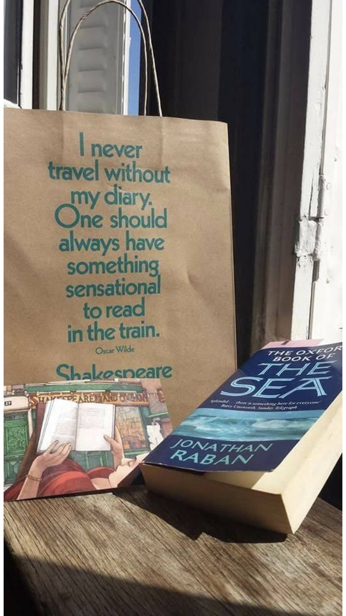 shakespeare and company souvenirs