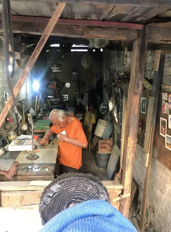 You can watch local artisans at work at the market. mexico city