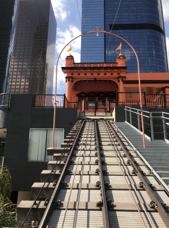 riding track angel's flight funicular