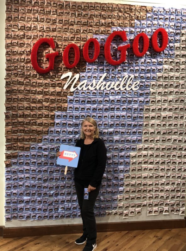 goo goo store nashville instagram photo opp